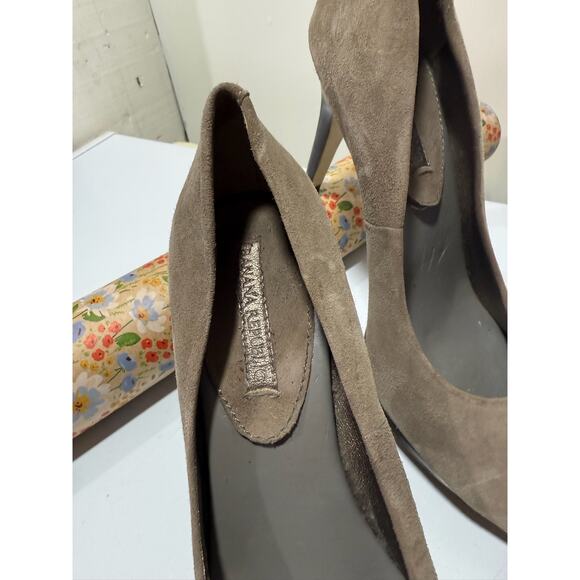 Banana Republic taupe suede heels women size 8.5 - Picture 10 of 10